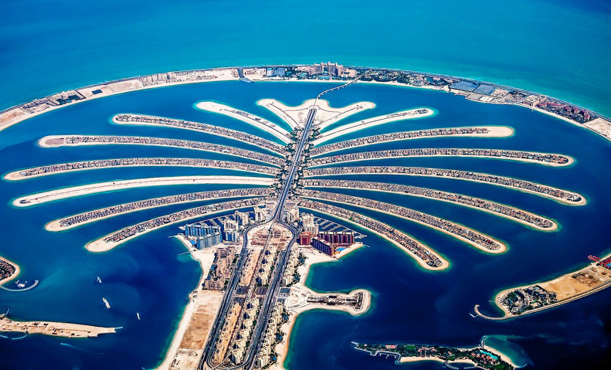 Dubai Palm Jumeirah: the perfect place for an exclusive life by the sea